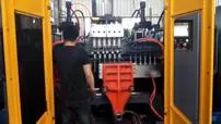 Dual station 6-cavity blow moulding machine