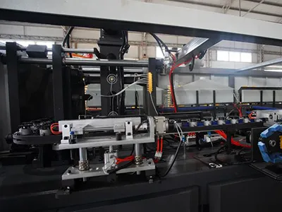 Fully Automatic Stretch Blow Moulding Machine