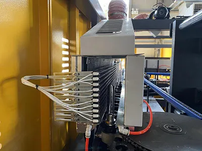 Fully Automatic Stretch Blow Moulding Machine